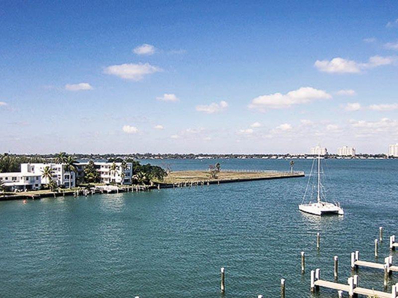 Miami Whitehouse Apartments North Bay Village Eksteriør billede